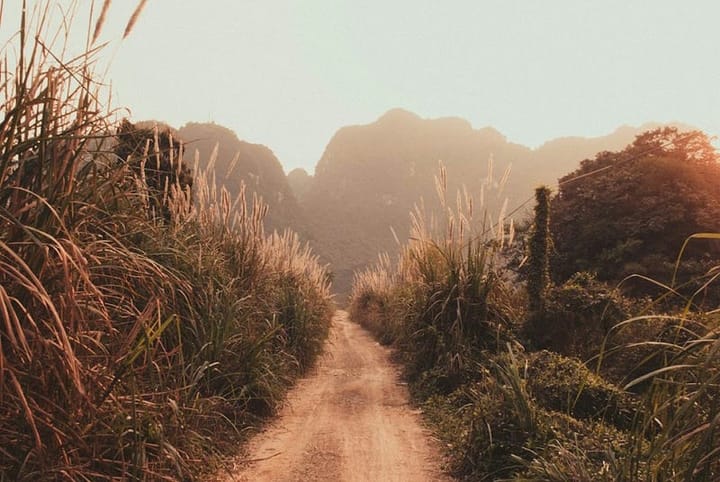 A dusty road